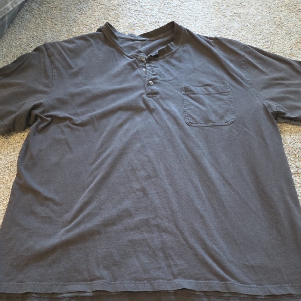 RedHead Men's Short-Sleeve Henley with Chest Pocket - Charcoal Gray